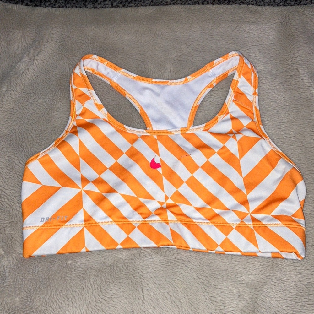 🎉4 for $20 Nike Swoosh Light Support Bra, Medium